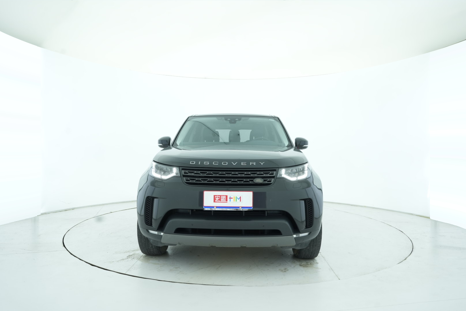 Land Rover Discovery 2017 — фото 9