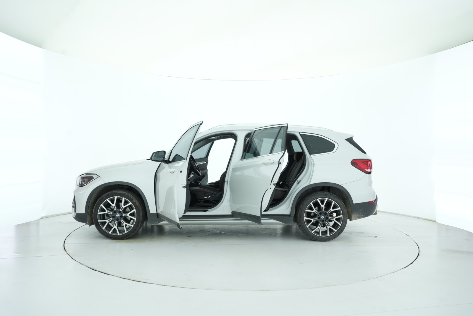BMW X1 2022 — фото 11