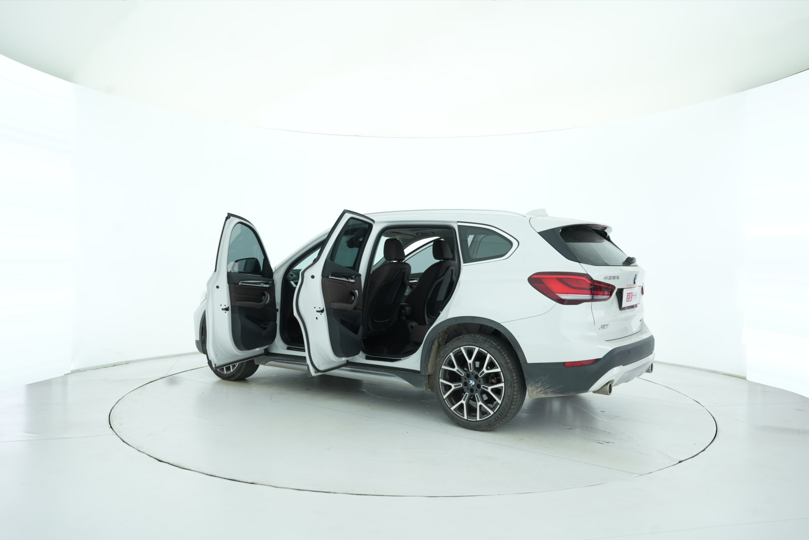 BMW X1 2022 — фото 12