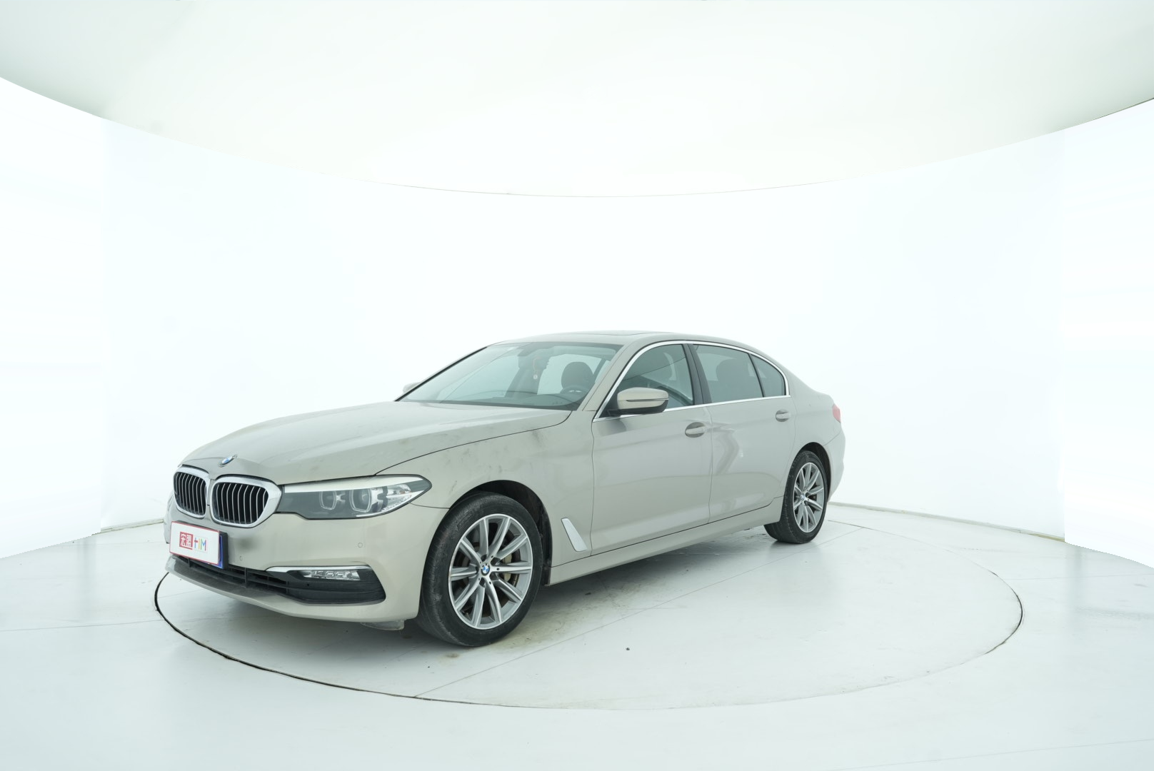 BMW 5 Series 2018 — фото 2