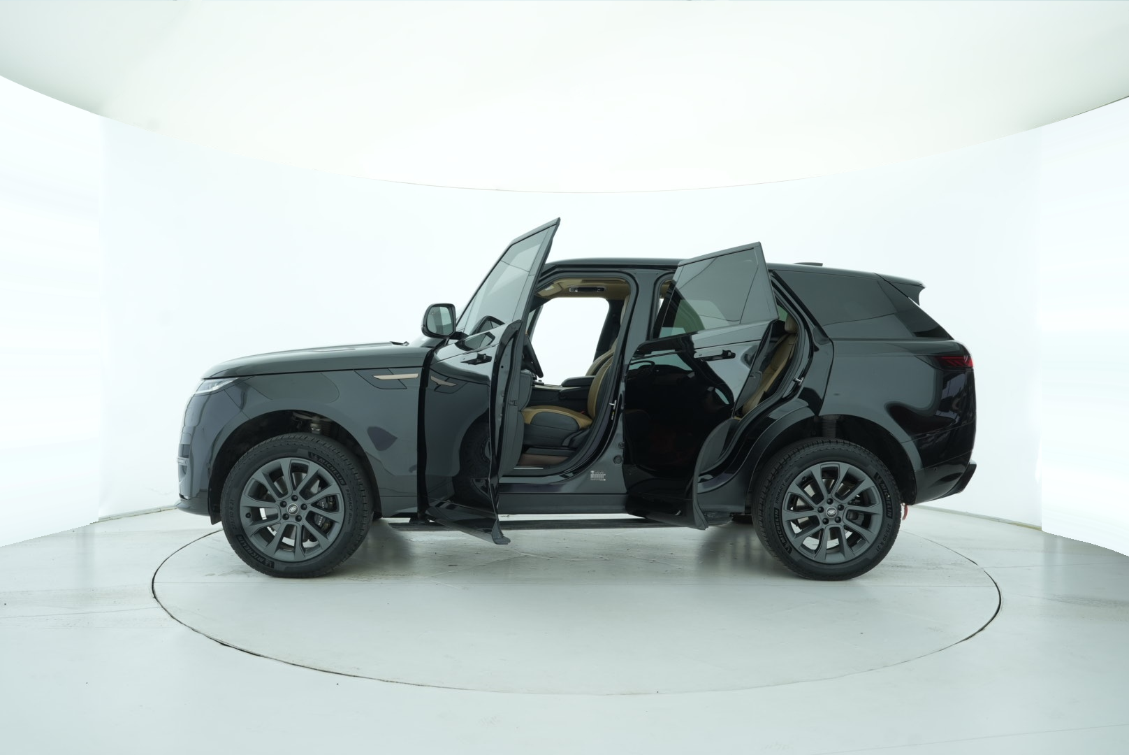 Land Rover Range Rover Sport 2023 — фото 11